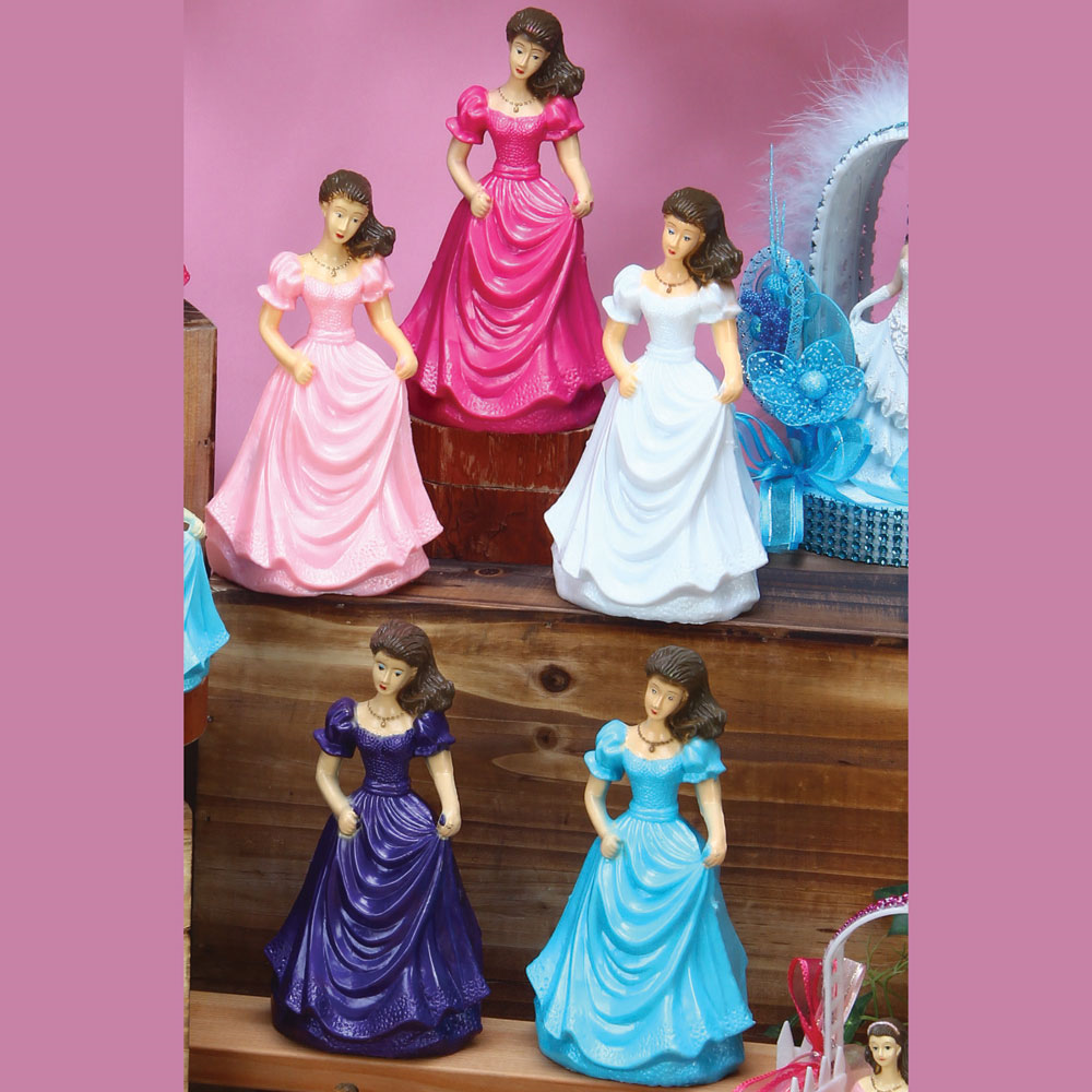 Quinceañera Plástica 6.5" (Und)