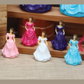 Quinceañera Plástica 3"(Und)